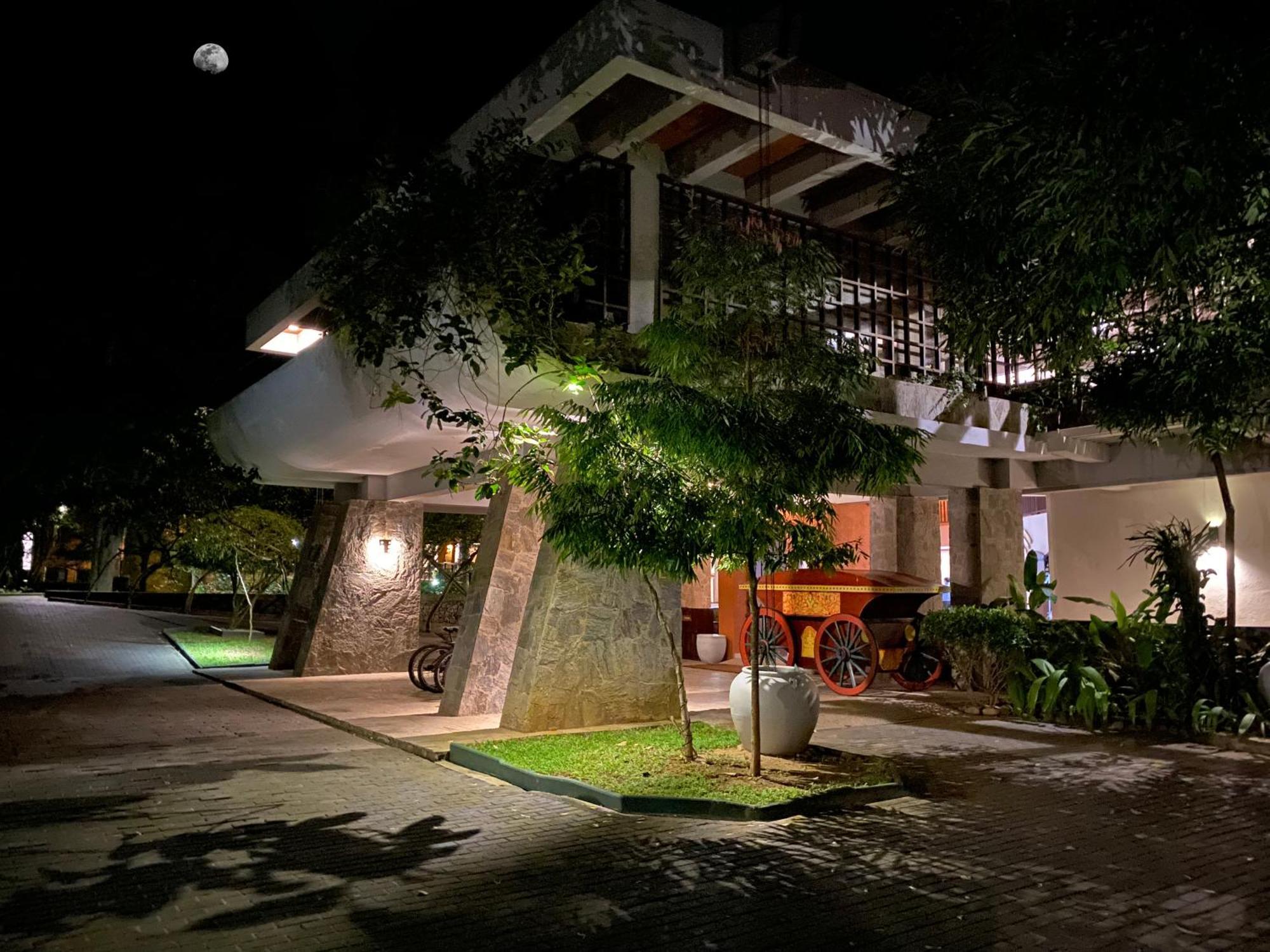 Grand Udawalawe Safari Resort Exterior foto