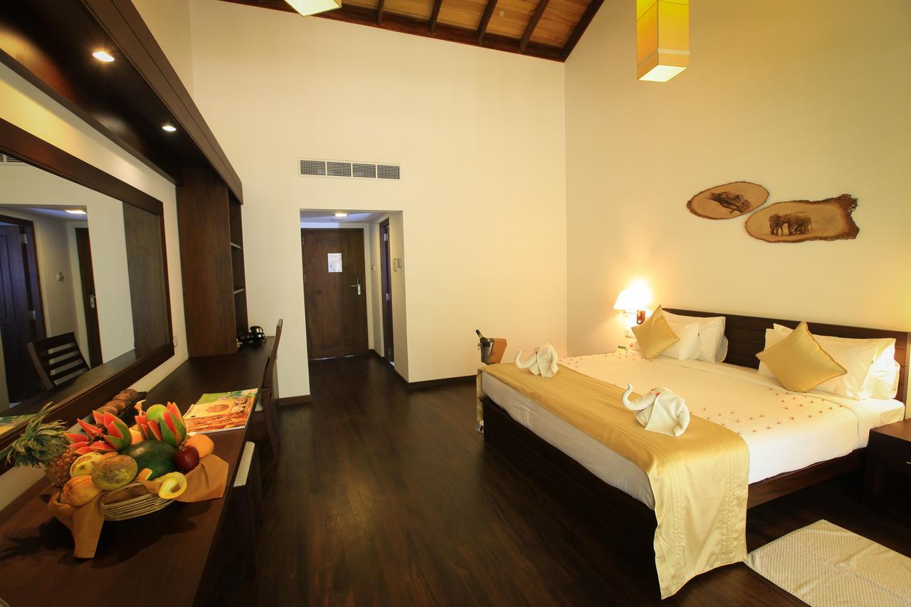 Grand Udawalawe Safari Resort Exterior foto